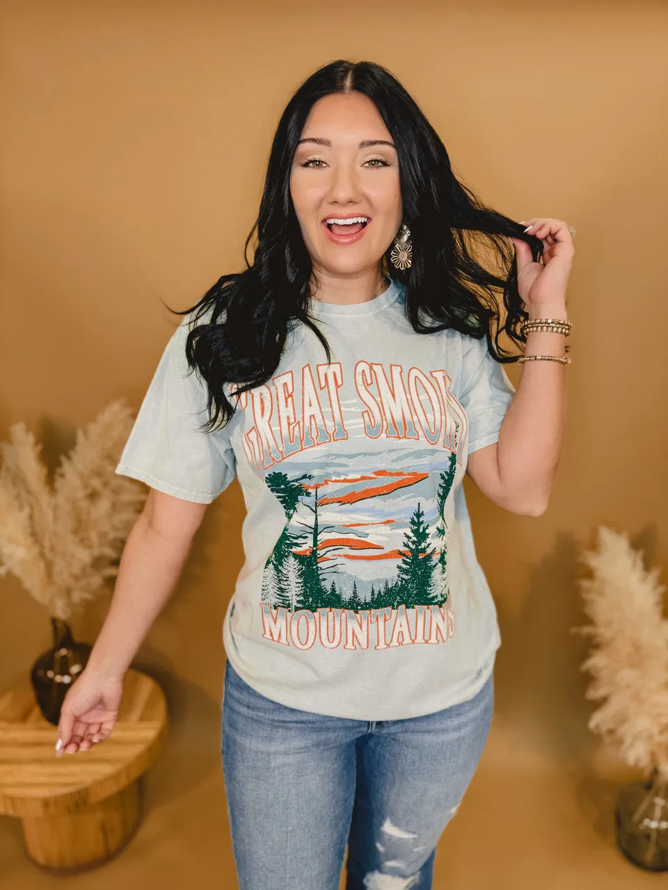 Vintage-Inspired Outdoor Mountain Tee - Iceberg Green